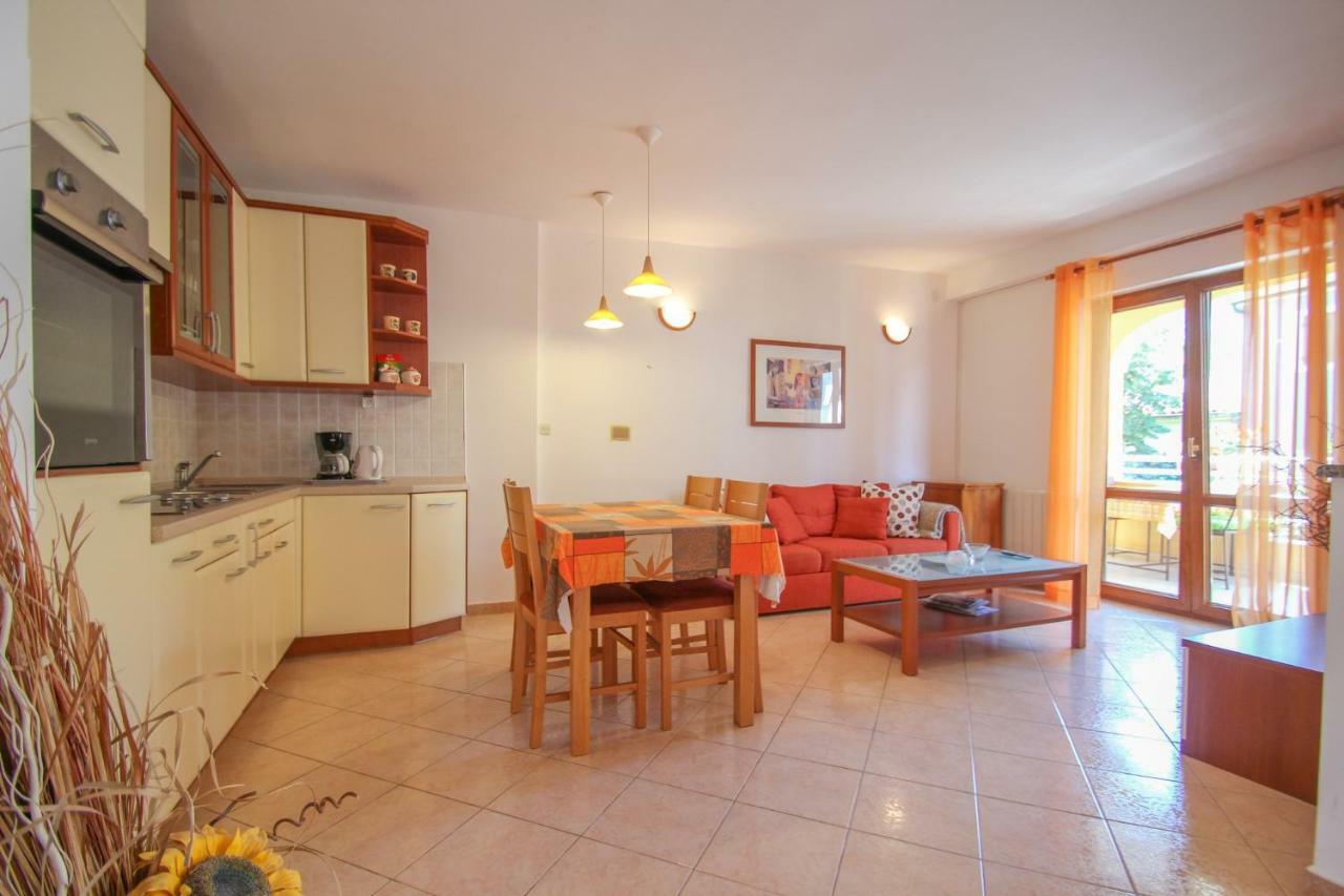 Apartmán Alenka Orange Novigrad Istria Exteriér fotografie