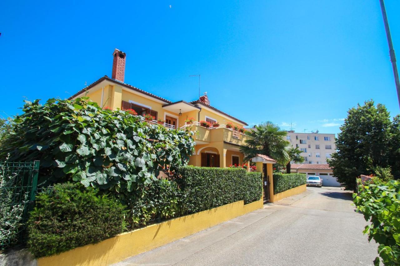 Apartmán Alenka Orange Novigrad Istria Exteriér fotografie